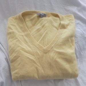 Uniqlo 100% Cashmere Pastel Yellow V Neck Pullover Sweater size large || NWOT
